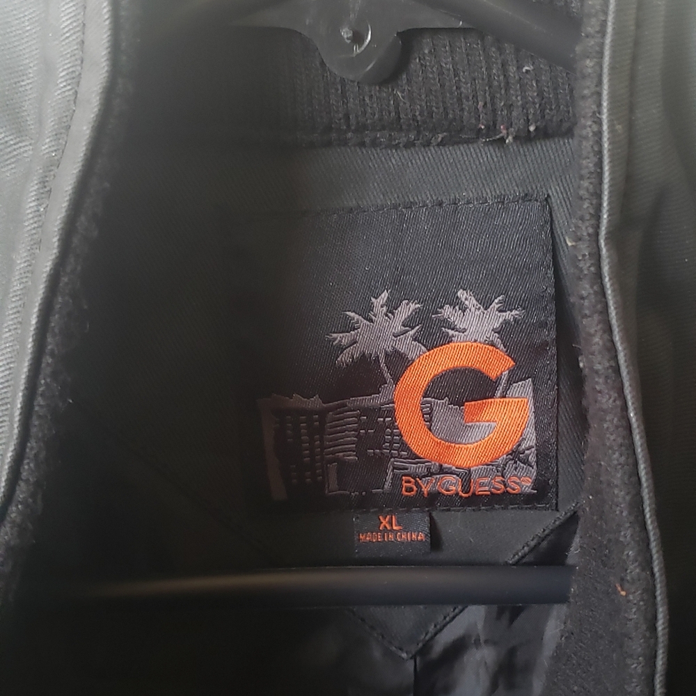 Black Leather Jacket with Zipper Pockets - Picture 4 of 4